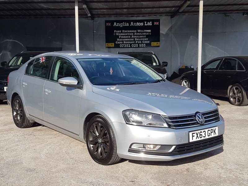 VOLKSWAGEN PASSAT 2.0 TDI BlueMotion Tech Highline DSG Euro 5 (s/s) 4dr
